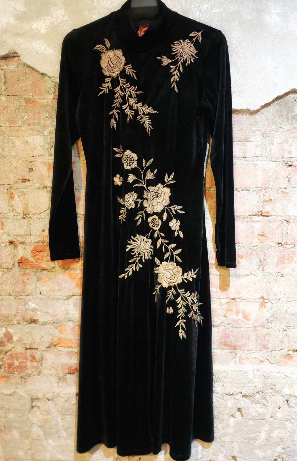 Stretch Velvet Lenon Dress